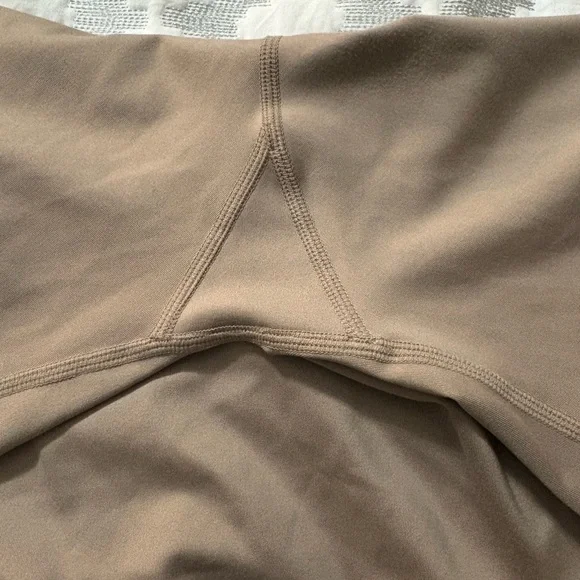 Oner Soft Motion 6” Shorts in Mocha Brown. Very soft Gym/Outdoor Shorts. - Picture 2 of 13